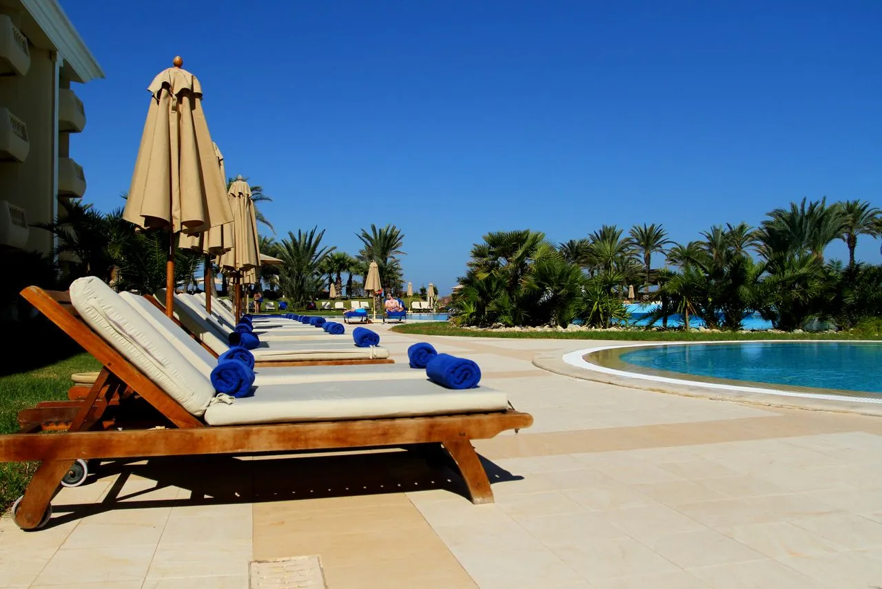 Blanquerelle infinity pool and relaxation area